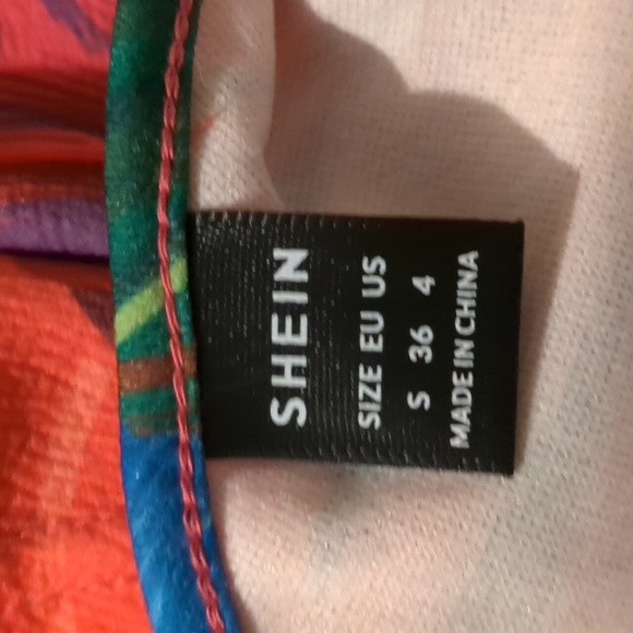 Tropical Beachy Bright Floral Puff Sleeve Crop Top Blouse - Picture 8 of 9